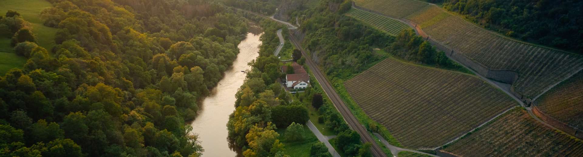 Die Nahe in Niederhausen©Peter Bender für Weinland Nahe e.V