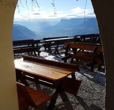 Blick aufs Meraner Unterland©ADB